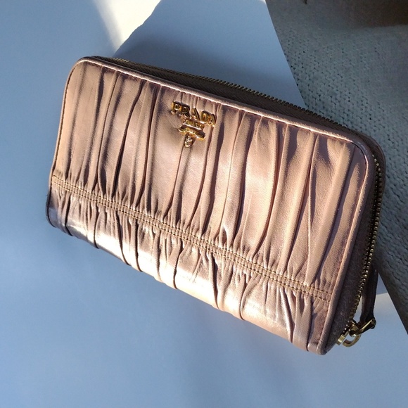 Prada beige Nappa gaufre leather long wallet - Picture 11 of 12